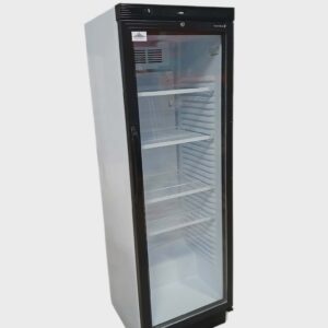 Køleskab med sort ramme